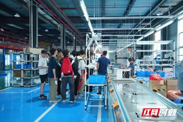 从宁乡走向世界：中国智能售货机引领零售新业态
