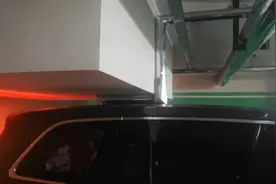 理想L9自动泊车未探测到障碍物，出事故导致车辆报废图片