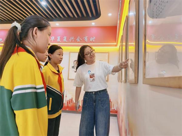 阳信县流坡坞镇：与科学家“击掌”开启科普探索接力赛