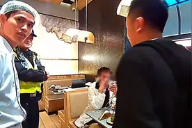 每次都吃到同一种“异虫”，男子碰瓷餐厅非法获利三千元被刑拘图片
