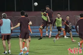 国足主场迎战沙特队需“卸下包袱”图片
