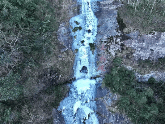 Hi走奉化⑧｜闯进冬日山野，邂逅三折冰瀑限定奇观