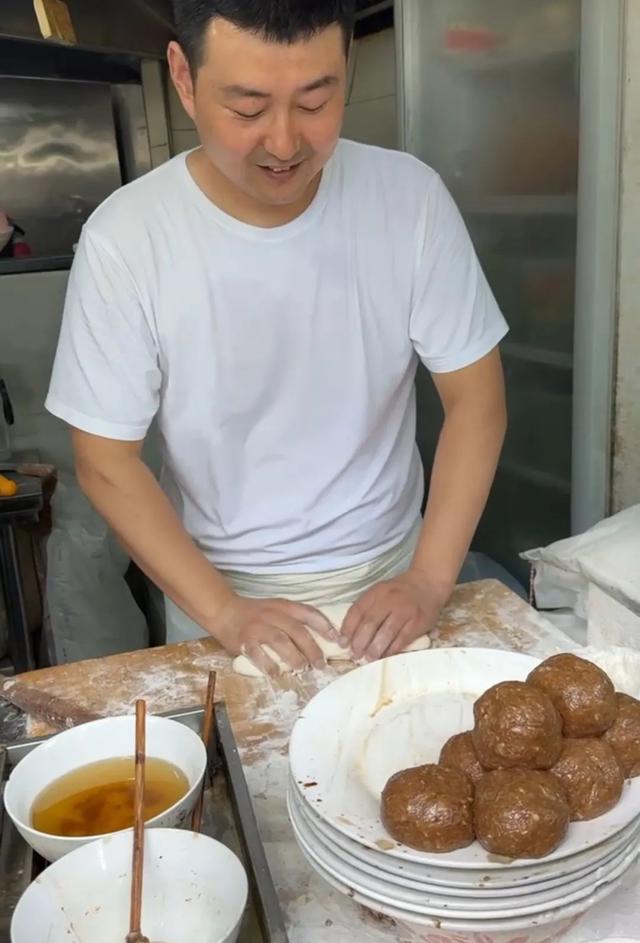 跟随地道风物去大名 感受碳水轰炸的欢乐