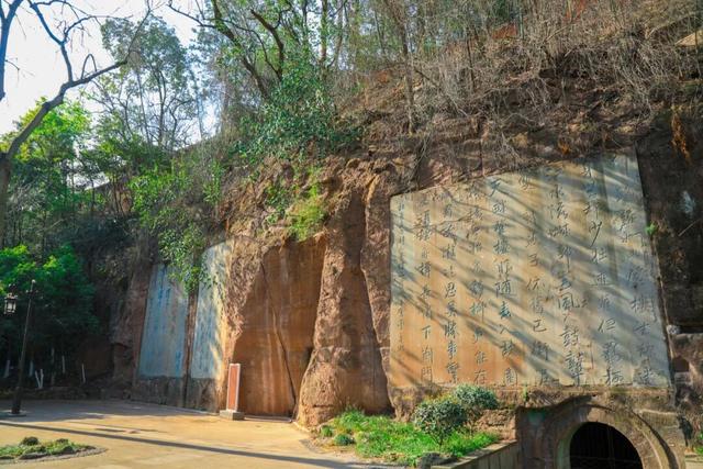 青睐绵阳 ‖ 秋日寻迹草堂：与诗圣共赴一场古今对话