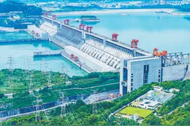 三峡大坝和三峡电站外送输电线路图片