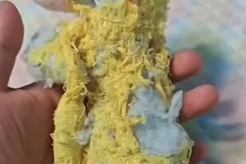 “停产了！”父亲为儿子的玩偶求助全网，陌生人寄来珍藏同款，还有一封手写信图片