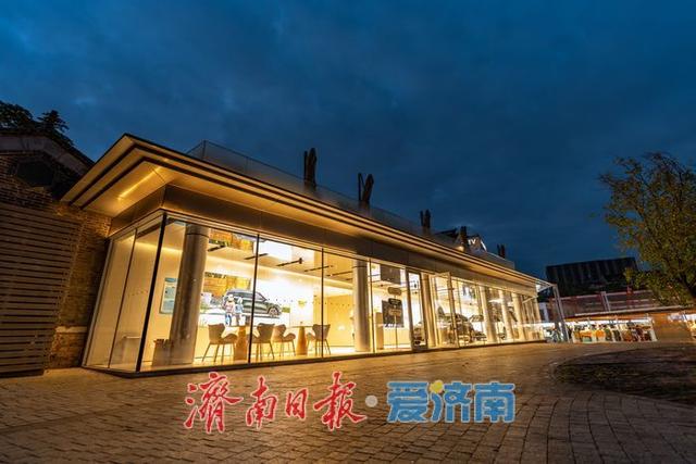 一年四季 泉在济南丨济南宽厚里：夜幕下的璀璨烟火人间