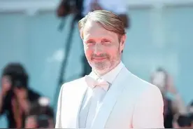 OK!报道 | 专访麦斯•米科尔森：我演了一个恶棍，但这不意味着他是个坏人图片