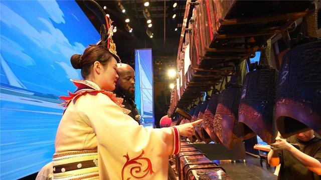 文化中国行丨大江奔涌 弦歌浩荡