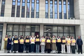 郑州市管城区外国语牧歌小学举行“牧童爱读书”活动颁奖仪式图片