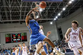 男子职业篮球城市挑战赛玉溪站 新人老将齐努力 北京男篮险胜浙江男篮图片