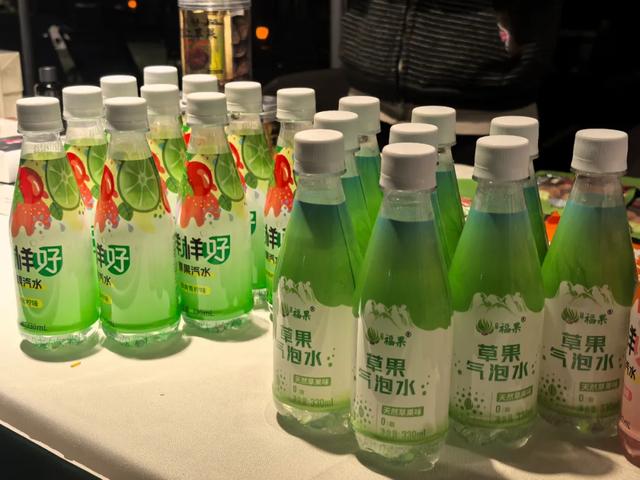 草果啤酒、傈僳族服饰......快来怒江这个市集打卡