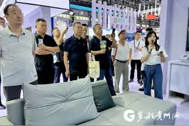 【聚焦数博会】操作简单、内容实用！多彩未来电视，老年人都爱的智能电视图片