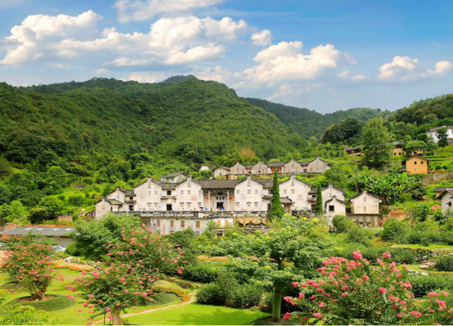 全国近40个城市的百家头部旅行社及研学机构代表齐聚梅州