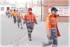 “工驿站+爱心食堂”让环卫工品出幸福味儿图片
