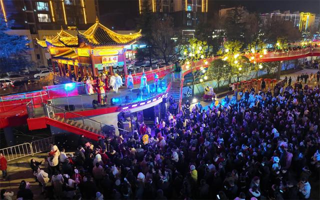 湖北郧西：七夕天街点亮新“夜”态