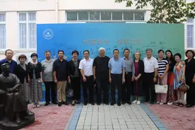 青岛市作协“迎中秋·庆国庆”欢迎作家“回家”图片