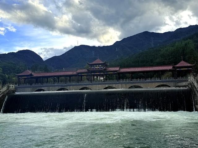 假日旅游 | 越西“双节”人气火爆 原生态美景获游客点赞