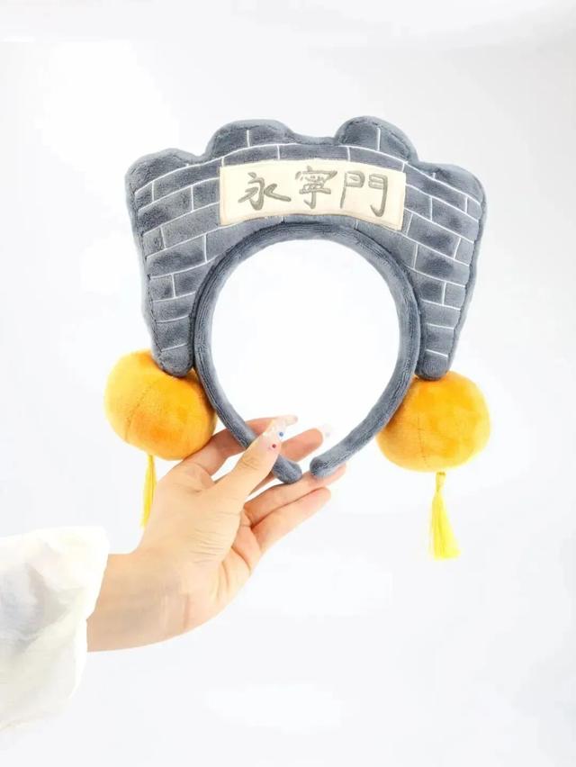 曲江文创又又又上新啦~热播联动、古迹衍生、毛绒玩偶、文物复刻，看到就让你停不下来