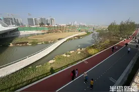 漫步张村河两岸图片