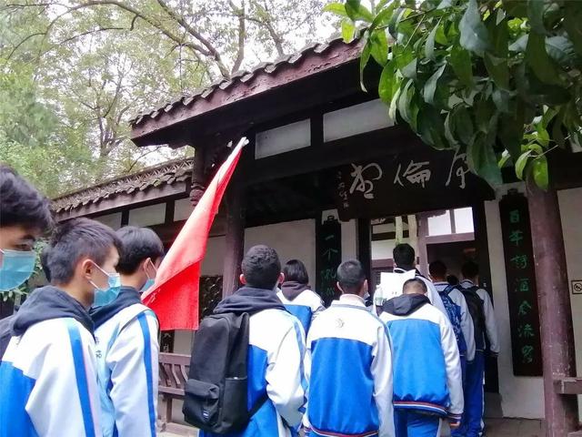 安逸四川 乐游绵阳 ‖ 在李白故居，月下樽前重走诗路，山水笔墨皆是课本