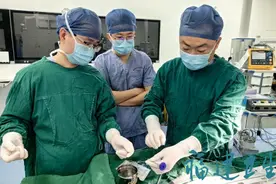 福建3岁男童咳嗽半个月，竟是心脏有“漏洞”！医生用这个“神器”无痕修补→图片