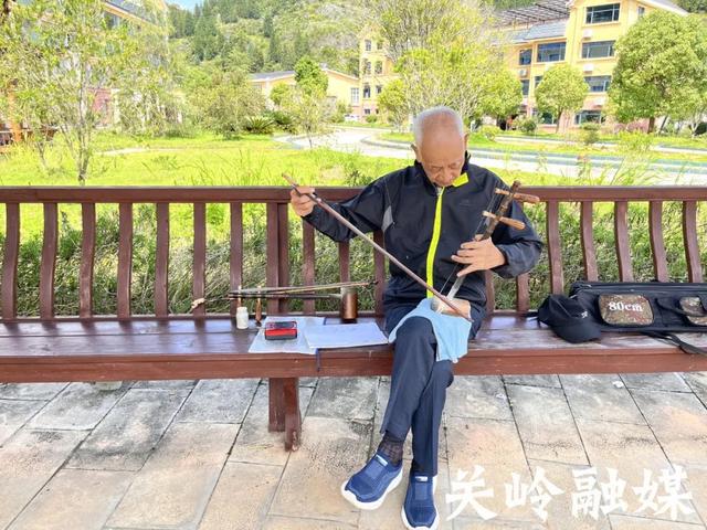 关岭：避暑畅游乐享“清凉一夏”