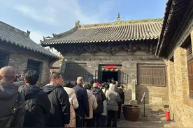 故乡里的中国｜我的家乡山西晋城，挤满了参观古建的游客图片