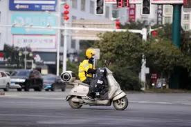 中国外卖！“跑”出万亿元大市场图片