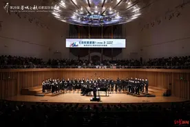 彩虹合唱团与“蓉城之秋”重逢，音乐让人“活在爱里面”图片