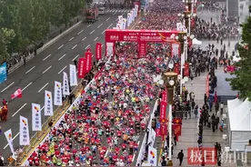 2024唐山马拉松鸣枪开跑，2万人参赛体验城市之美图片