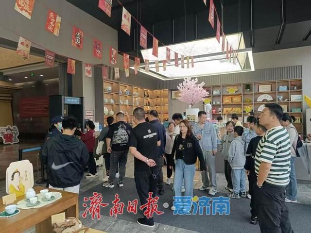 一年四季 泉在济南丨文化供给增活力 服务保障暖人心——济南市博物馆国庆中秋活动完美收官