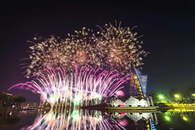 南宁园博园暑期烟花秀即将点亮夏日夜空！日夜狂欢不停歇！