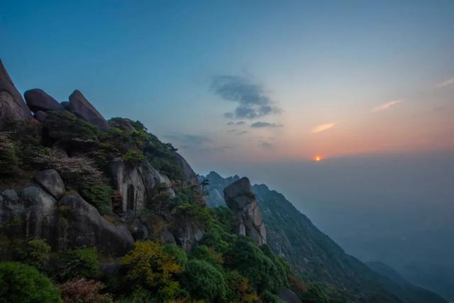 秋日的上饶灵山尽是诗意与绚烂