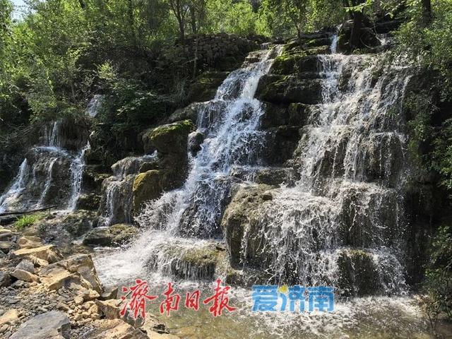 雨润南山 泉群“撒欢”成瀑引客来