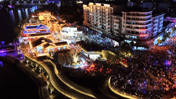团团邀请你们一起过七夕啦！在梦华录街区开启浪漫闯关之旅