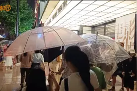 电影节不眠之夜，《穆赫兰道》《捏造》凌晨落幕，影迷依依不舍图片