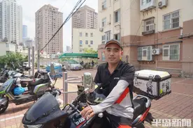 他送的餐，带着文化味儿！这位“诗人”外卖小哥，6年写五六百首诗，梦想出诗集图片