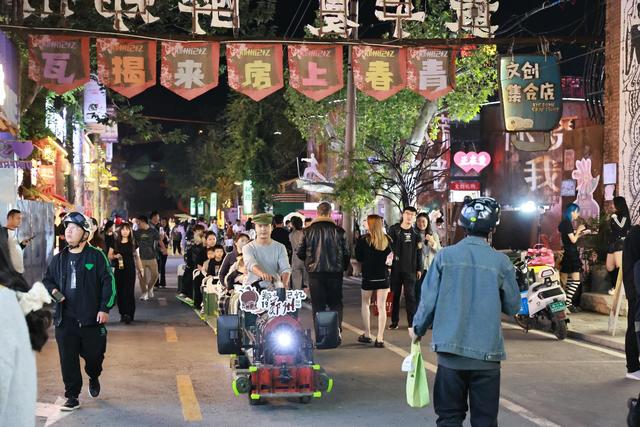 郑州蜜油创意园：工业遗存焕新 变身文旅潮玩地标