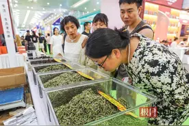 茶汤里煮肉丸，茶饼茶坨能自制，这些新板眼都在武汉茶博会图片