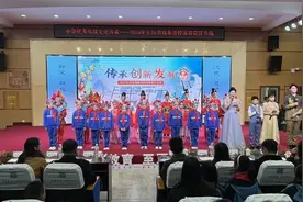 戏曲进校园！看雨花学子如何演绎国粹之美......图片