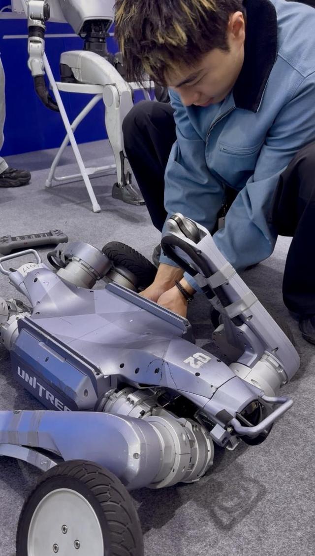 “神奇装备”上新啦！智能机器人让未来生活不再遥远