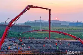 赣江新区：重点工程建设正酣图片