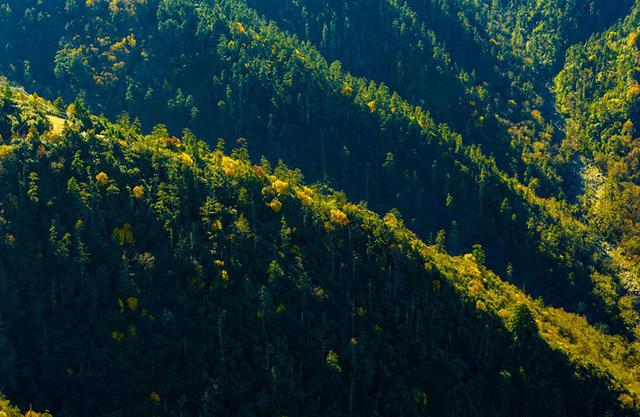 初冬时节 云南丽江老君山九十九龙潭风景如画