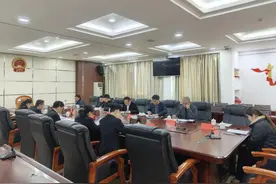 府院联动再深化，共筑破产审判新生态 | 蕉城区召开2024年破产案件府院联席会议图片