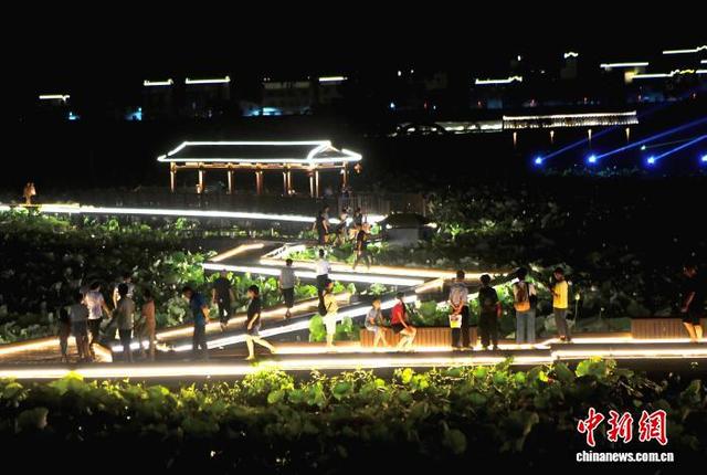 福建周宁：“云端之城”避暑经济火热