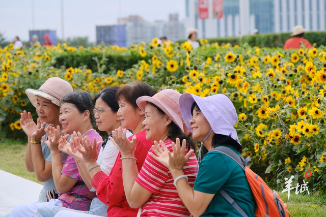秋明拍花｜名副其实的“花城”：人在画中游，笑从花畔生
