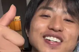 25岁贵州小伙在美国卖电动三轮车，第一天进账10000美金，当事人回应图片