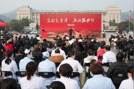 国家卫生健康委组织知名专家到韶山查房、义诊图片