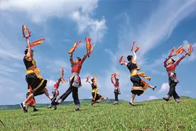 《贵州文旅》丨彝族铃铛舞 生命的礼赞图片